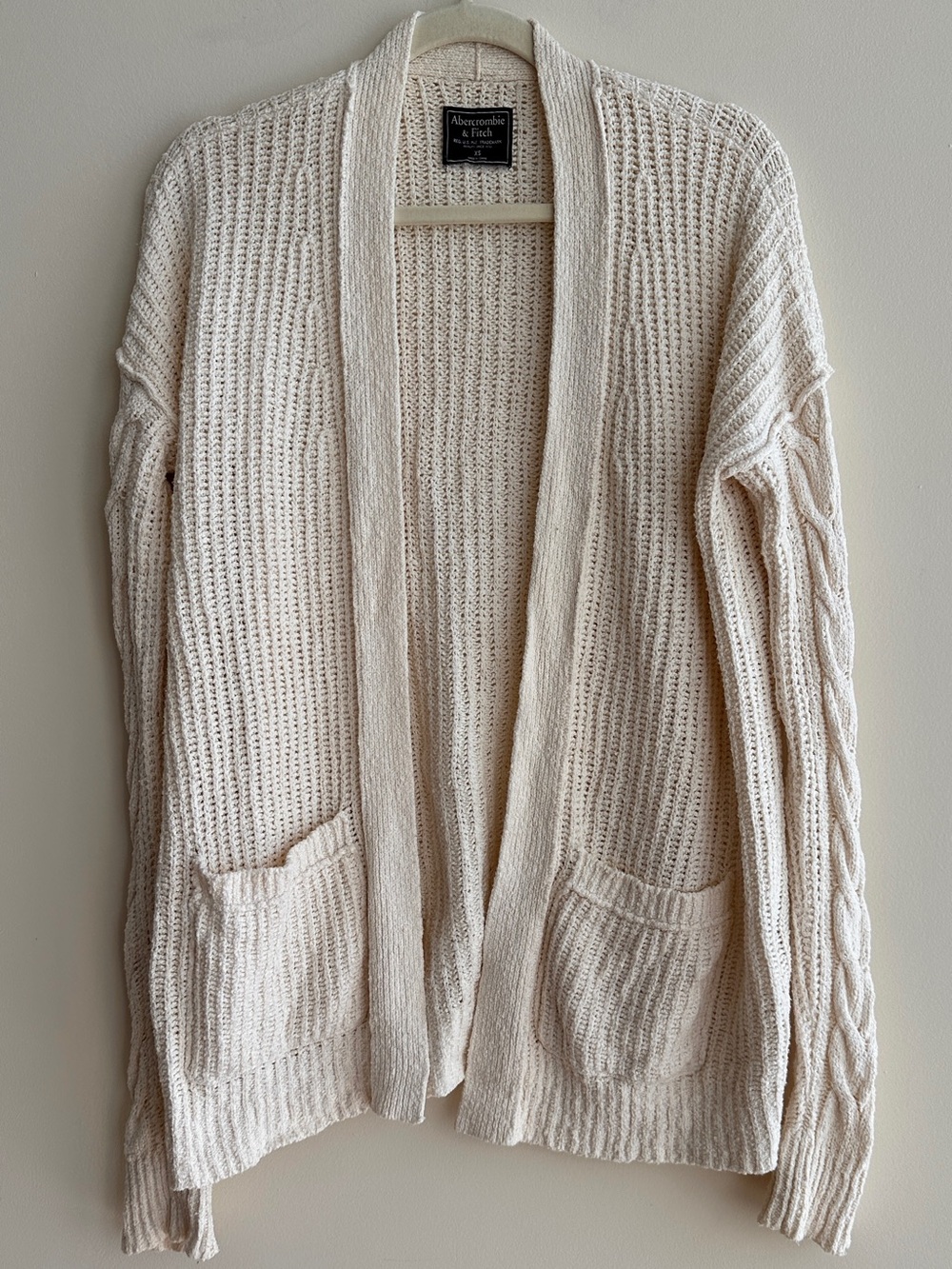 Abercrombie & Fitch Women’s Vintage Classic Knit Cream Cardigan, Size XS